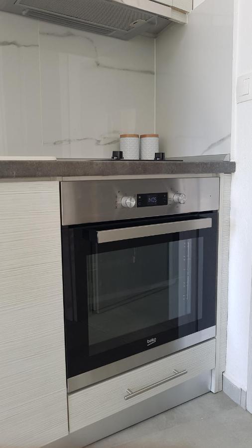 نيكيتي Erika Boutique Apartments المظهر الخارجي الصورة